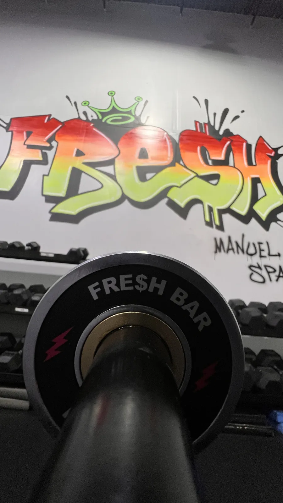 The Fresh Bar sleeve end and cap, the FRESH mural behind it.